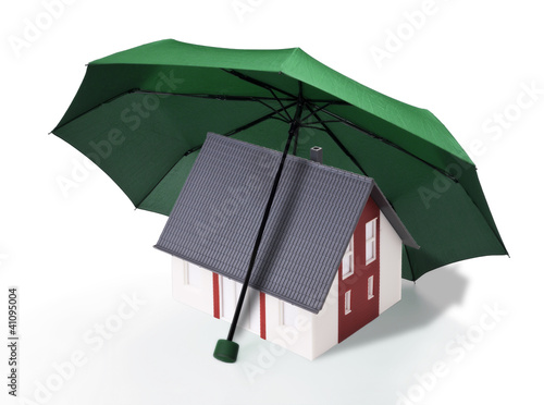 Foto: Haus unter Schutzschirm Haus unter Schutzschirm