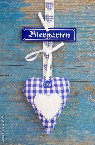 Foto: Biergarten - Tradition in Bayern Biergarten - Tradition in Bayern
