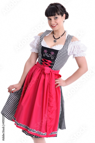 Foto: Junge Frau posiert im Dirndl Junge Frau posiert im Dirndl