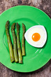 frischer grüner Spargel im Frühjahr frischer grüner Spargel im Frühjahr