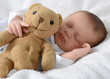 Photo: Baby mit Bärchen Baby mit Bärchen