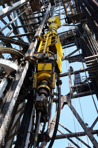 Photo: Oil Drilling Rig Top Drive System (TDS) - Petroleum Industry Oil Drilling Rig Top Drive System (TDS) - Petroleum Industry