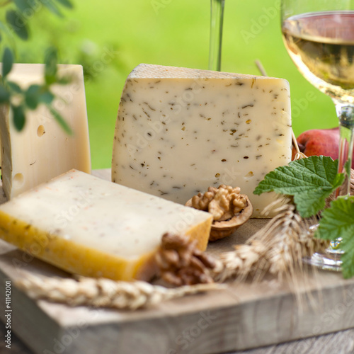 Photo: Rustikaler Kräuterkäse Rustikaler Kräuterkäse