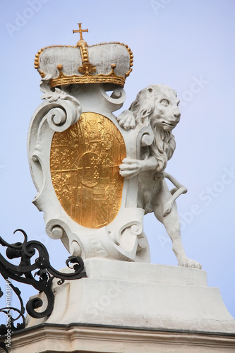 Photo: Lion sculpture in Belvedere park in Vienna Lion sculpture in Belvedere park in Vienna