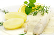 Seelachsfilet mit Dillsauce und Salzkartoffeln