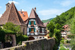 Maison alsacienne le long d'une rivière