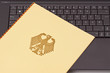 Akte, Unterlagen, Mappe mit Bundesadler auf Computer Tastatur
