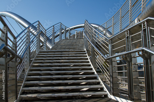 Foto: Bridge steps. Bridge steps.