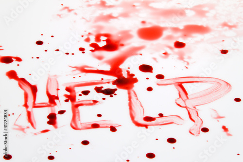 Photo: Messer mit Blut. Kriminalität. Tatwaffe eines Mord Messer mit Blut. Kriminalität. Tatwaffe eines Mord
