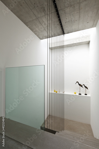 Foto: Modern house in cement, interior, staircase Modern house in cement, interior, staircase