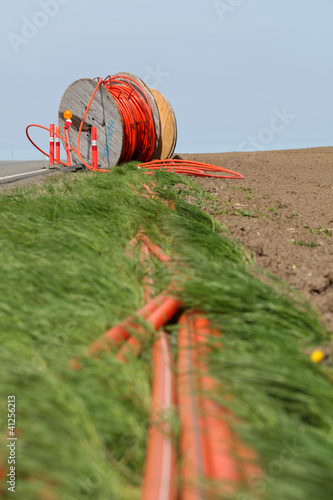 Photo: Connecting rural areas to the grid Connecting rural areas to the grid