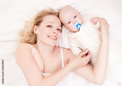 Foto: mother and baby mother and baby