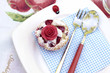 Muffin mit Marzipan Rose