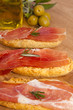 tapas de jamón serrano, platos tipicos españoles tapas de jamón serrano, platos tipicos españoles