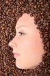 femme et grain de café femme et grain de café