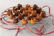 cannelés mini sur grille 5