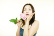 バラの花と美しい女性