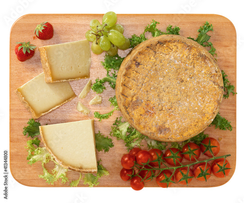 Photo: Formaggio italiano, formaggio di Fossa Formaggio italiano, formaggio di Fossa
