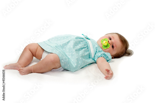 Photo: bambina sdraiata bambina sdraiata