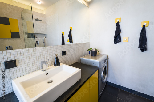 Photo: Modern bathroom Modern bathroom