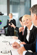 Business - Präsentation in einem Team