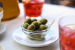 aperitivo con olive