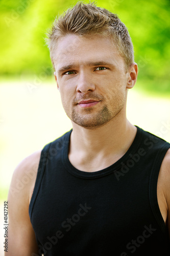 Foto: handsome young man handsome young man