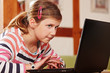 Foto: teenage girl at the laptop teenage girl at the laptop