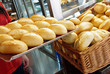 Brötchen im Korb