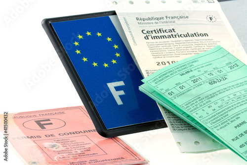 Photo: plaque d'immatriculation, assurance, carte grise ... plaque d'immatriculation, assurance, carte grise ...