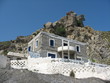 Restaurant typique grec à flanc de montagne