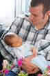 Vater mit Baby