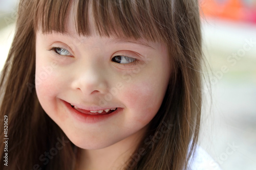 Photo: Portrait of beautiful young girl Portrait of beautiful young girl