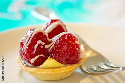 Photo: Mini red raspberry tart Mini red raspberry tart