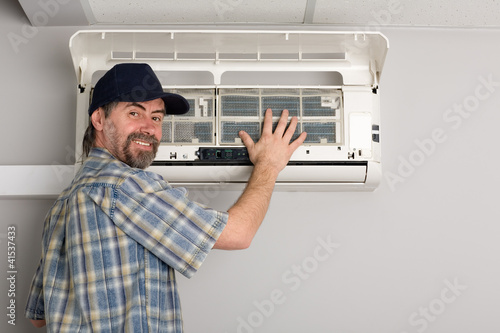 Photo: Repairman air conditioner Repairman air conditioner
