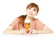 Photo: ビールを飲む女性 ビールを飲む女性