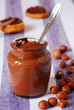Domowa nutella z orzechów laskowych i czekolady