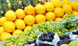 frisches Obst auf dem Wochenmarkt