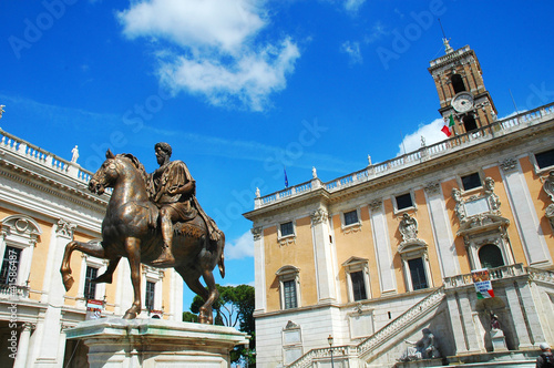 Photo: Piazza del Campidoglio e Statua di Marco Aurelio, Roma Piazza del Campidoglio e Statua di Marco Aurelio, Roma
