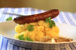 Bratwurst mit Kartoffelbrei (Kartoffelpüree) Bratwurst mit Kartoffelbrei (Kartoffelpüree)