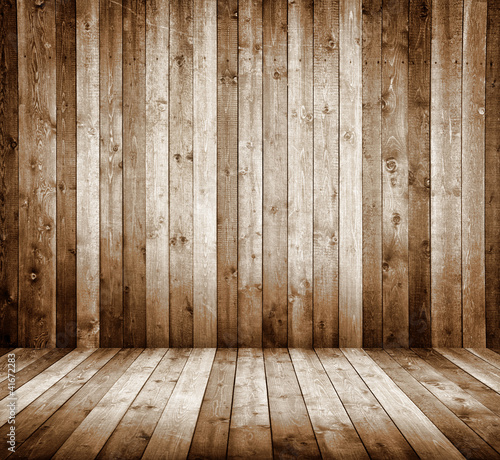 Photo: Innenraum mit Holzwand Innenraum mit Holzwand