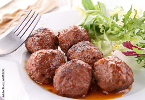 Foto: grilled meatballs grilled meatballs