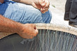 pescatore che prepara il conzo