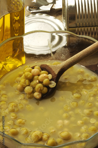 Photo: Piselli in scatola Canned peas 罐头豌豆 Piselli in scatola Canned peas 罐头豌豆