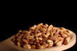 farro su cucchiaio di legno farro su cucchiaio di legno