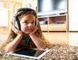 Kind mit dem Tablet PC