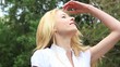 Junge blonde Frau Junge blonde Frau