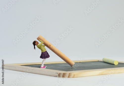 Photo: Les fournitures scolaires : la craie Les fournitures scolaires : la craie