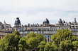 Immeubles anciens et arbres, Paris