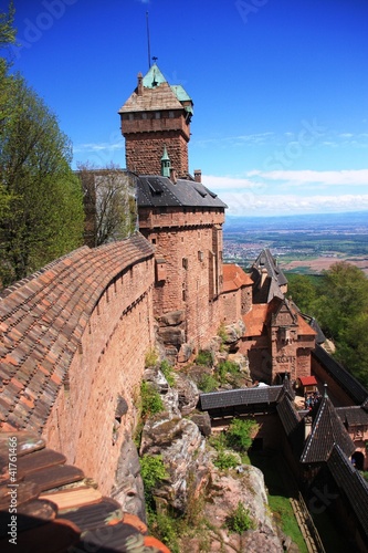 Foto: Le Haut Koenigsbourg et la plaine d'Alsace Le Haut Koenigsbourg et la plaine d'Alsace